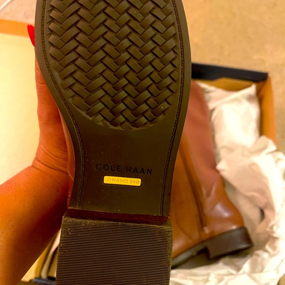 Brown Cole Haan boots leather, brand new never worn, stretch calf - Picture 3 of 5